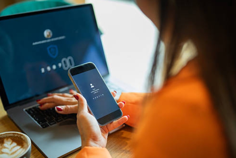 5 actions indispensables pour protéger vos moyens de paiement électronique en 2025 avec liste opérationnelle face aux réseaux criminels numérique/physique organisés et interconnectés